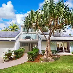 Holiday home Secluded Oasis On The Water,, Noosa Heads