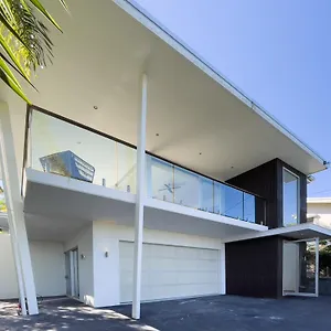 Holiday home Stunning Views, Private Pool Near Hastings St, Noosa Heads