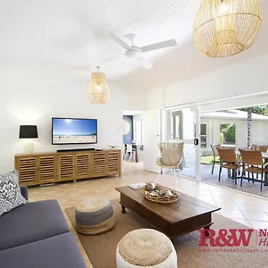 Holiday home Modern Oasis In, Noosa Heads